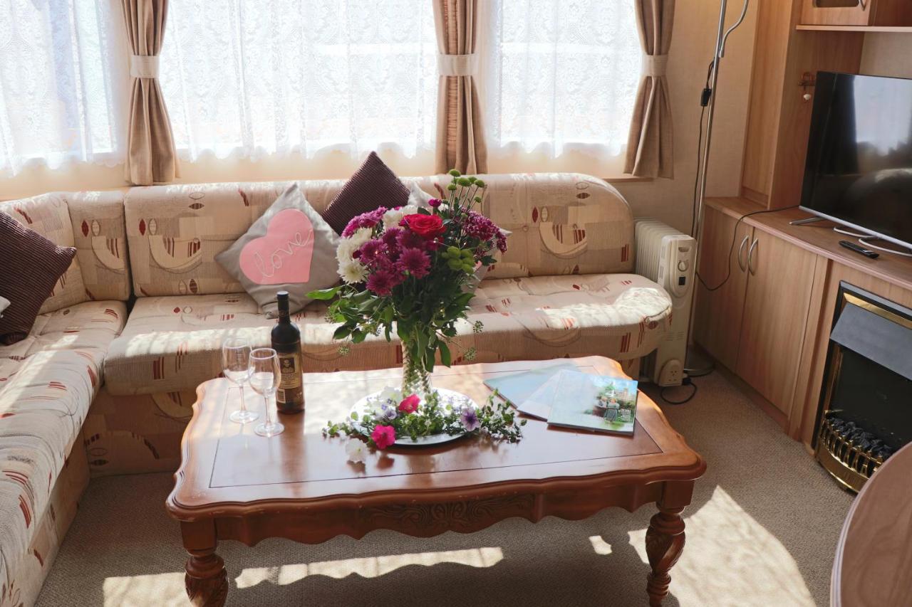 Palm 1 Park Home With Hot Tub スワネージ エクステリア 写真