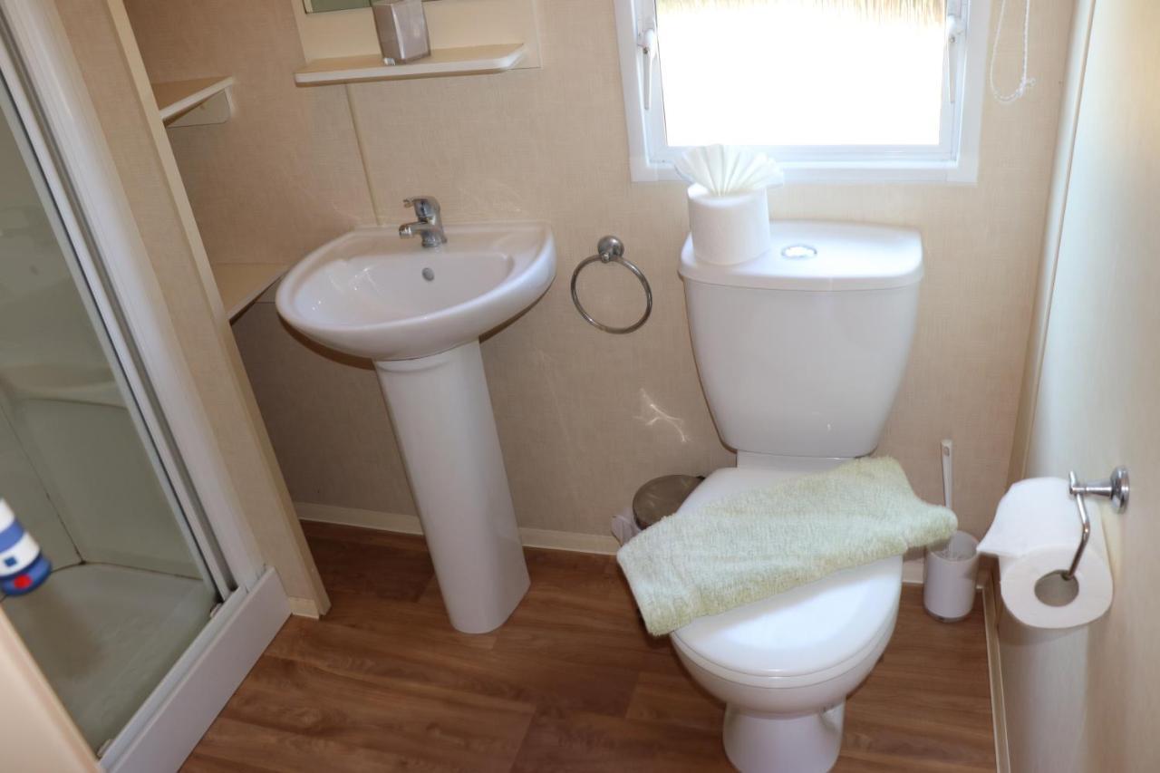Palm 1 Park Home With Hot Tub スワネージ エクステリア 写真